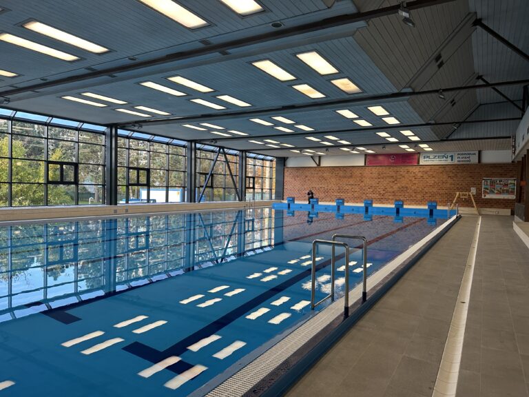 Bazén na Lochotíně je po rekonstrukci, nový i s obklady RAKO